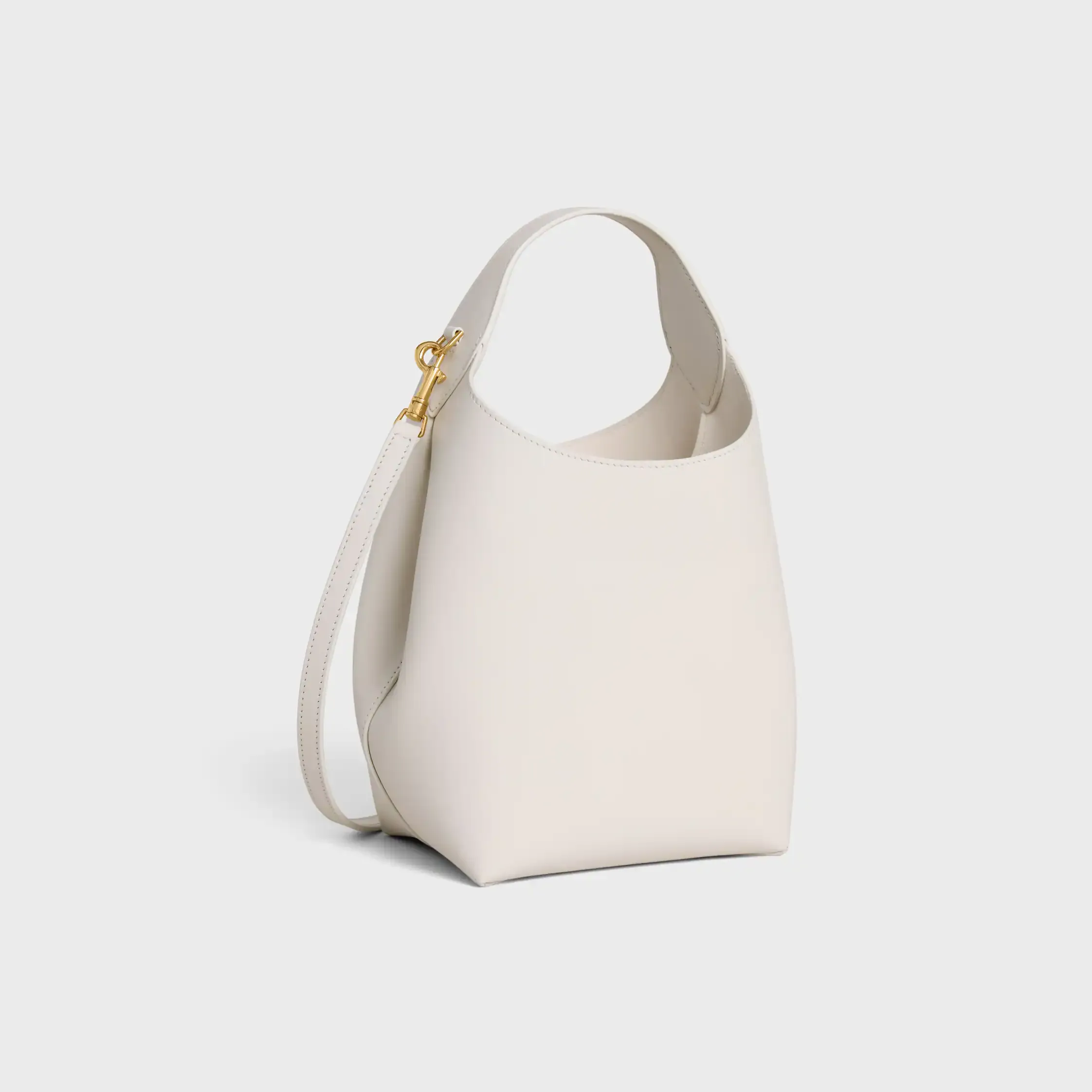 SMALL HOBO I MÖRK SMOOTH KALVSKIN