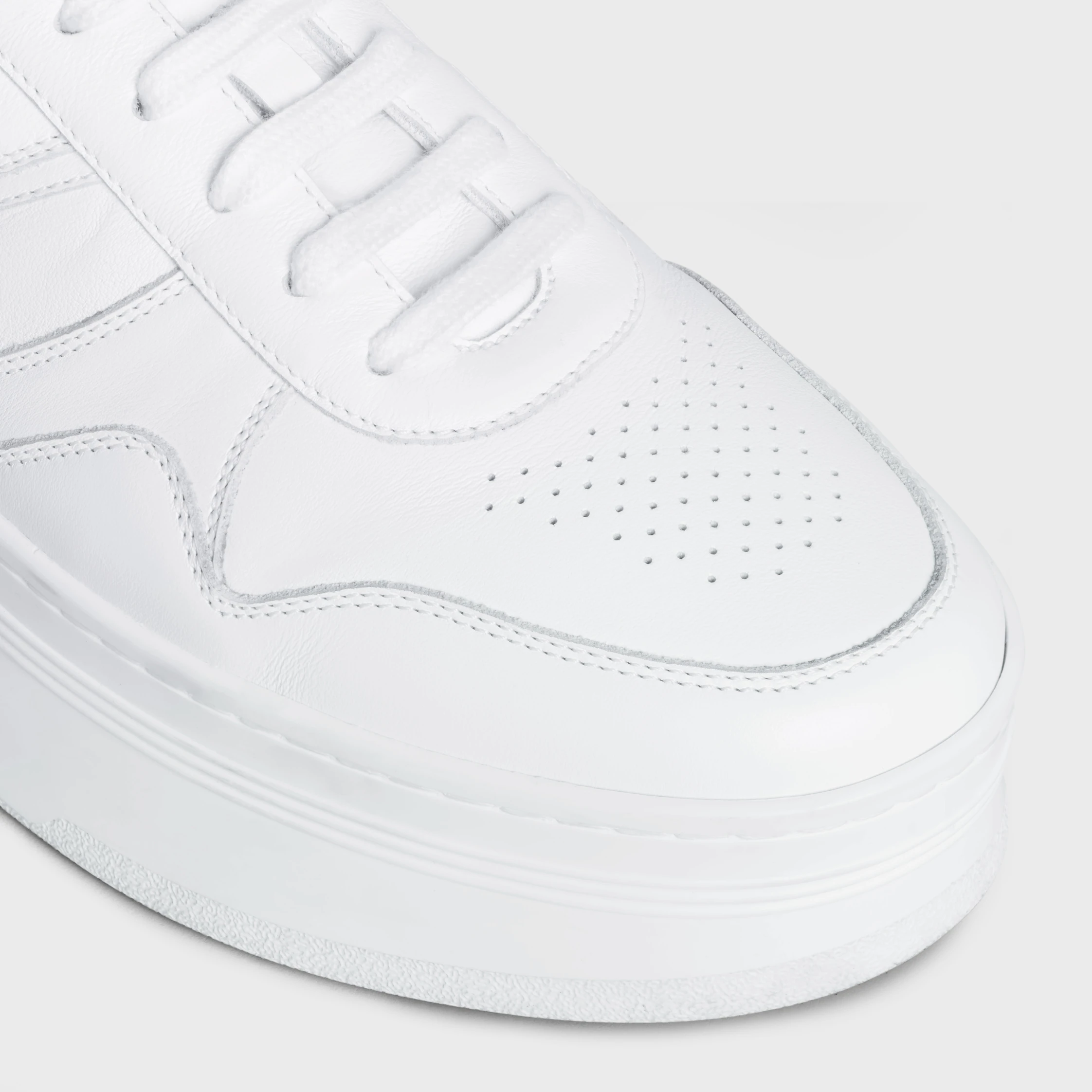 BLOCKSNEAKERS MED VAD OUTSOLE I KALVSKIN