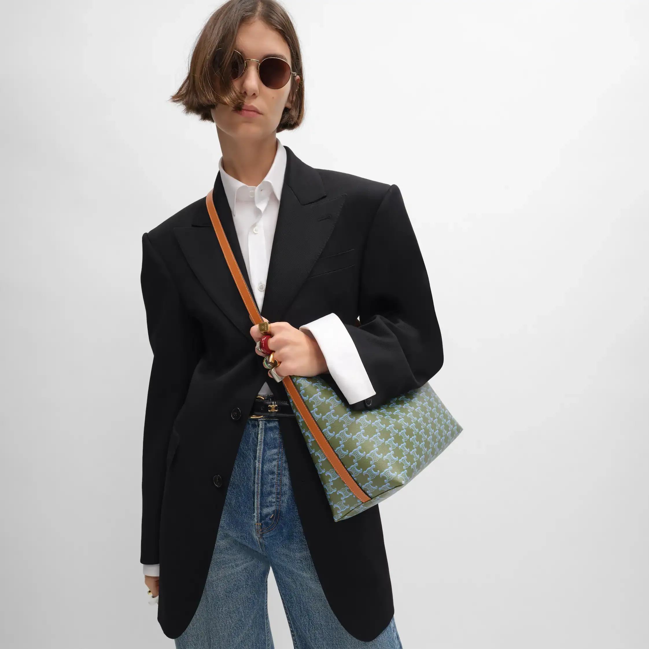 MÖNSTERBAG I TRIOMPHE-TEXTIL OCH KALFSLÄDER
