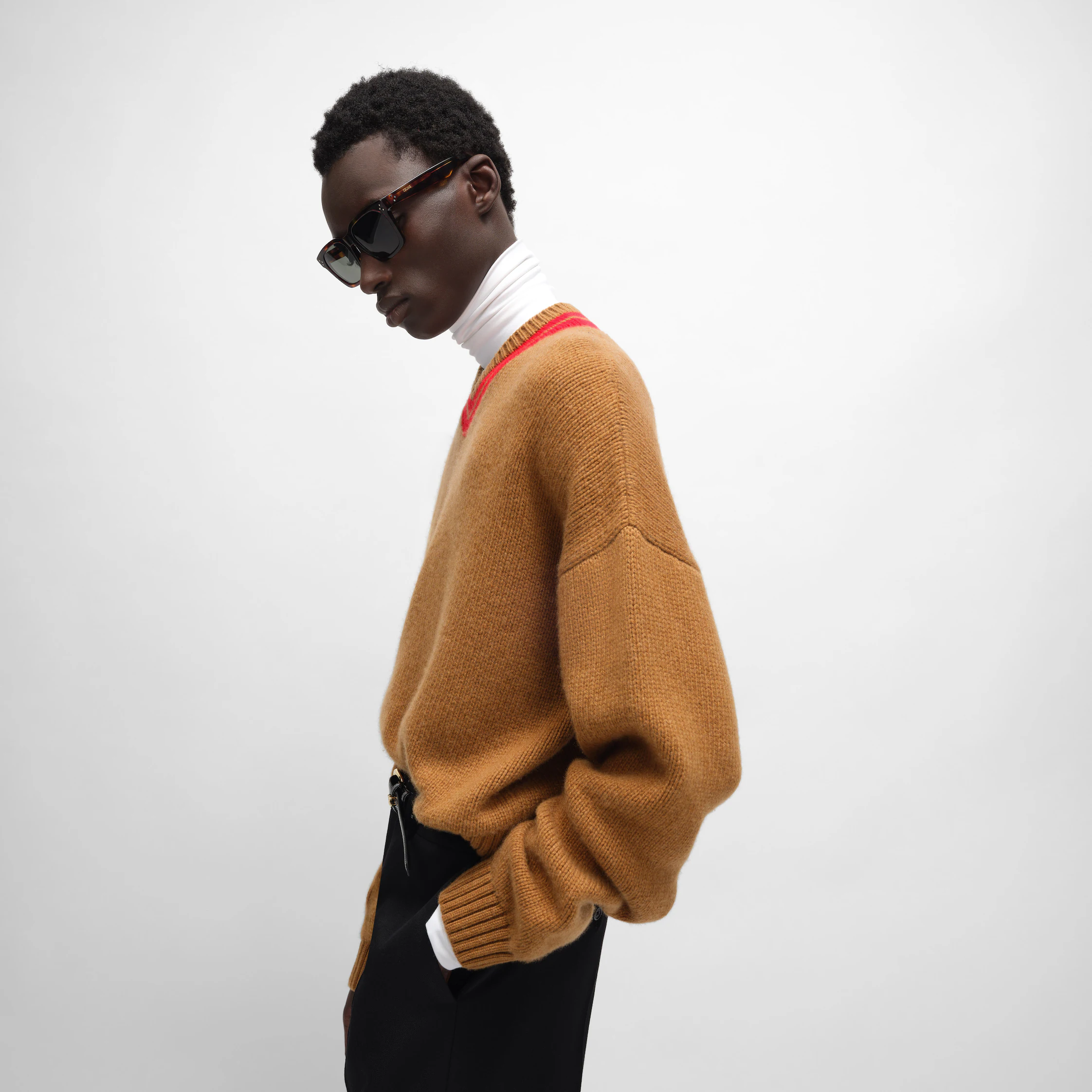 v-halströja i cashmere