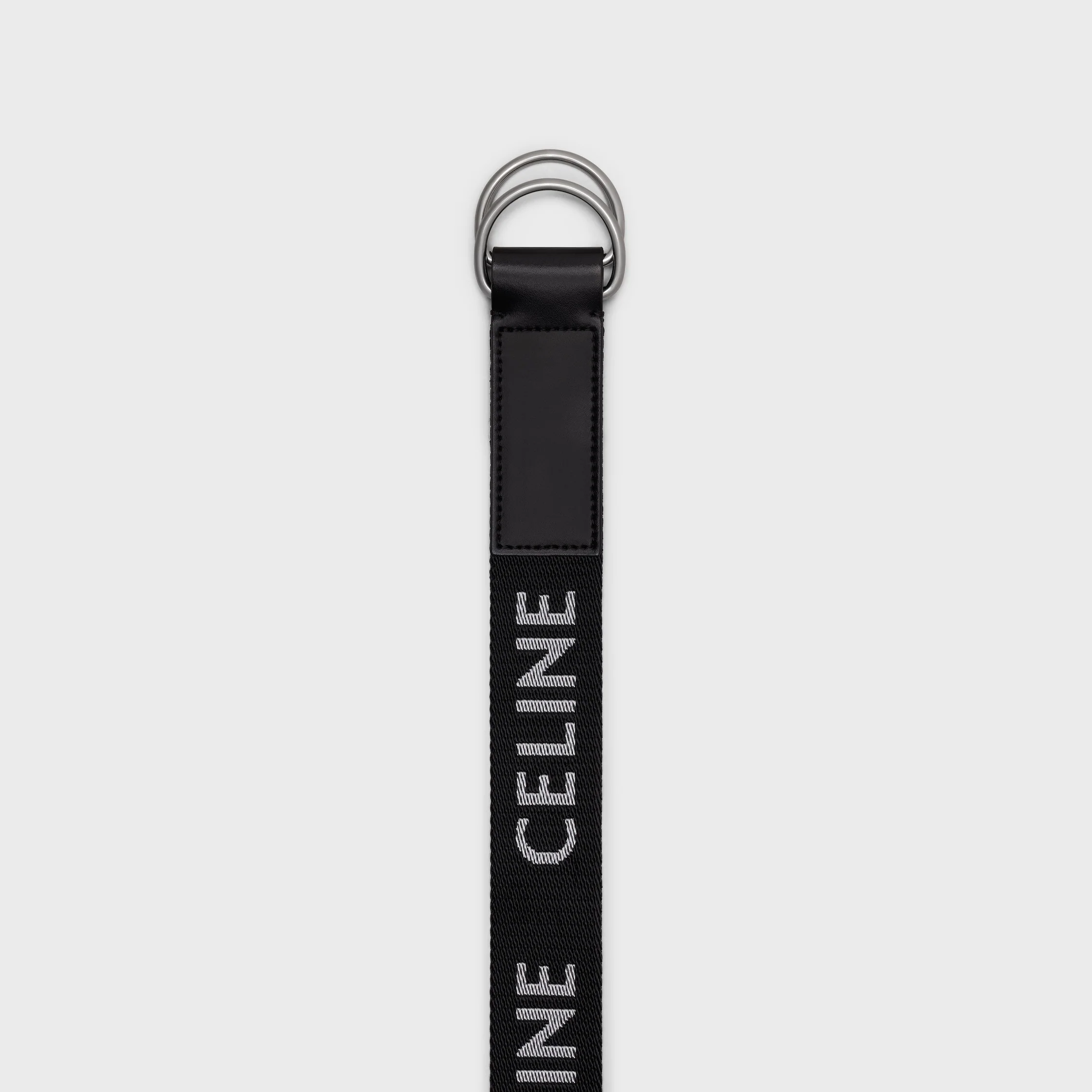 STOR 30 MM DUBBELRINGSLÄDER I JACQUARDTEXTIL OCH KALFSLÄDER