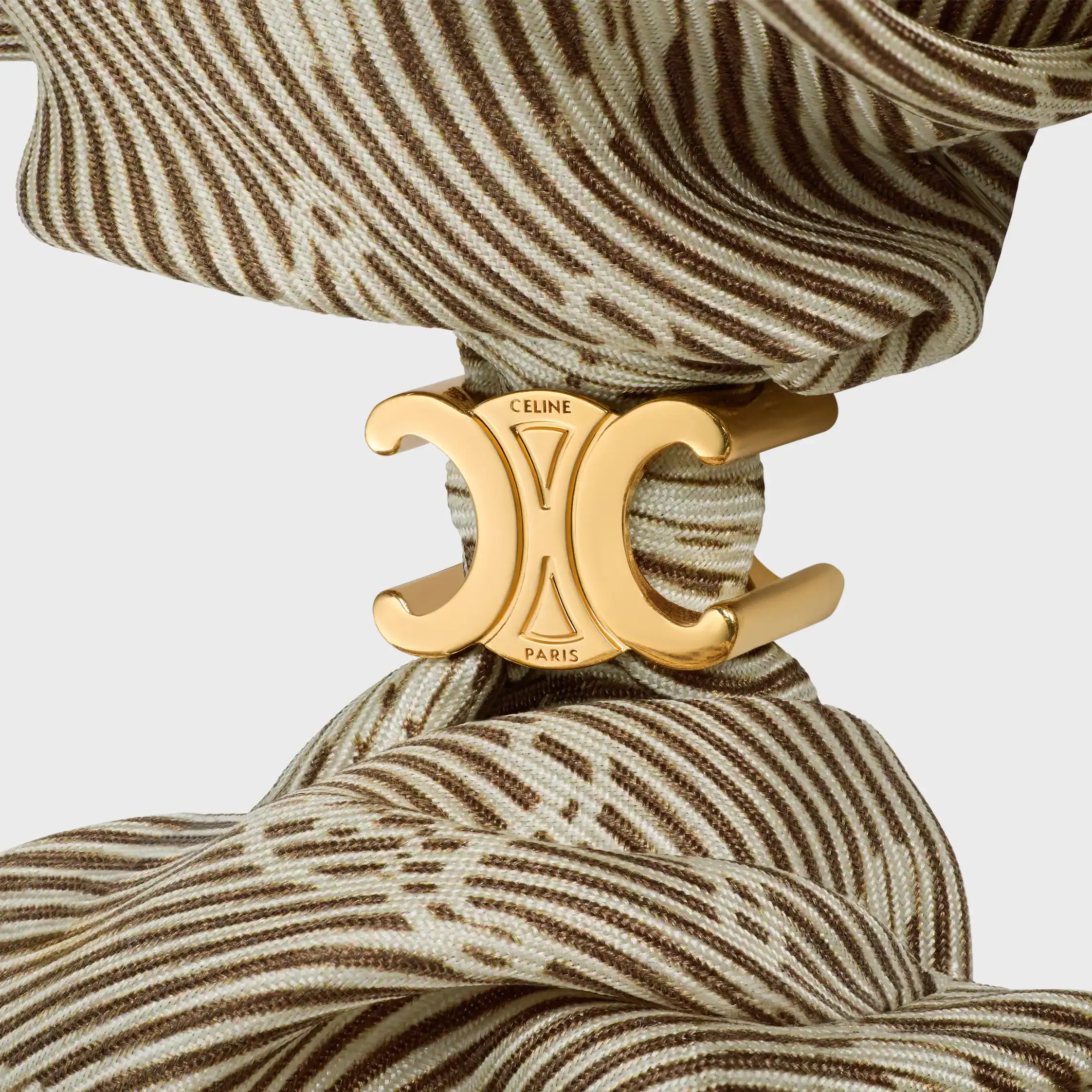 Celine Triomphe Diagonale-skrubb i siden och messing med gyllene finish