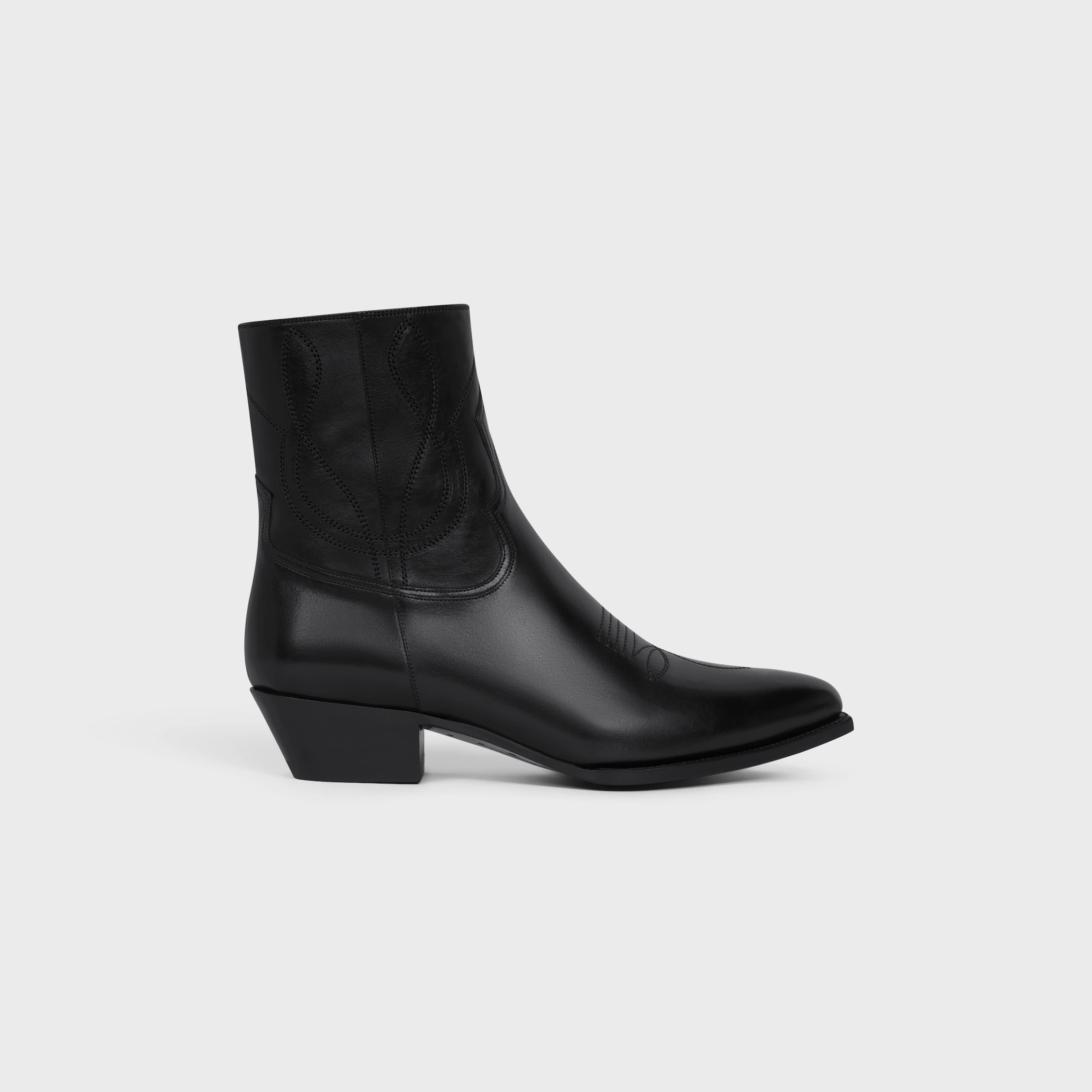 CELINE WESTERN ZIPPED BOOTS i kalvskinn