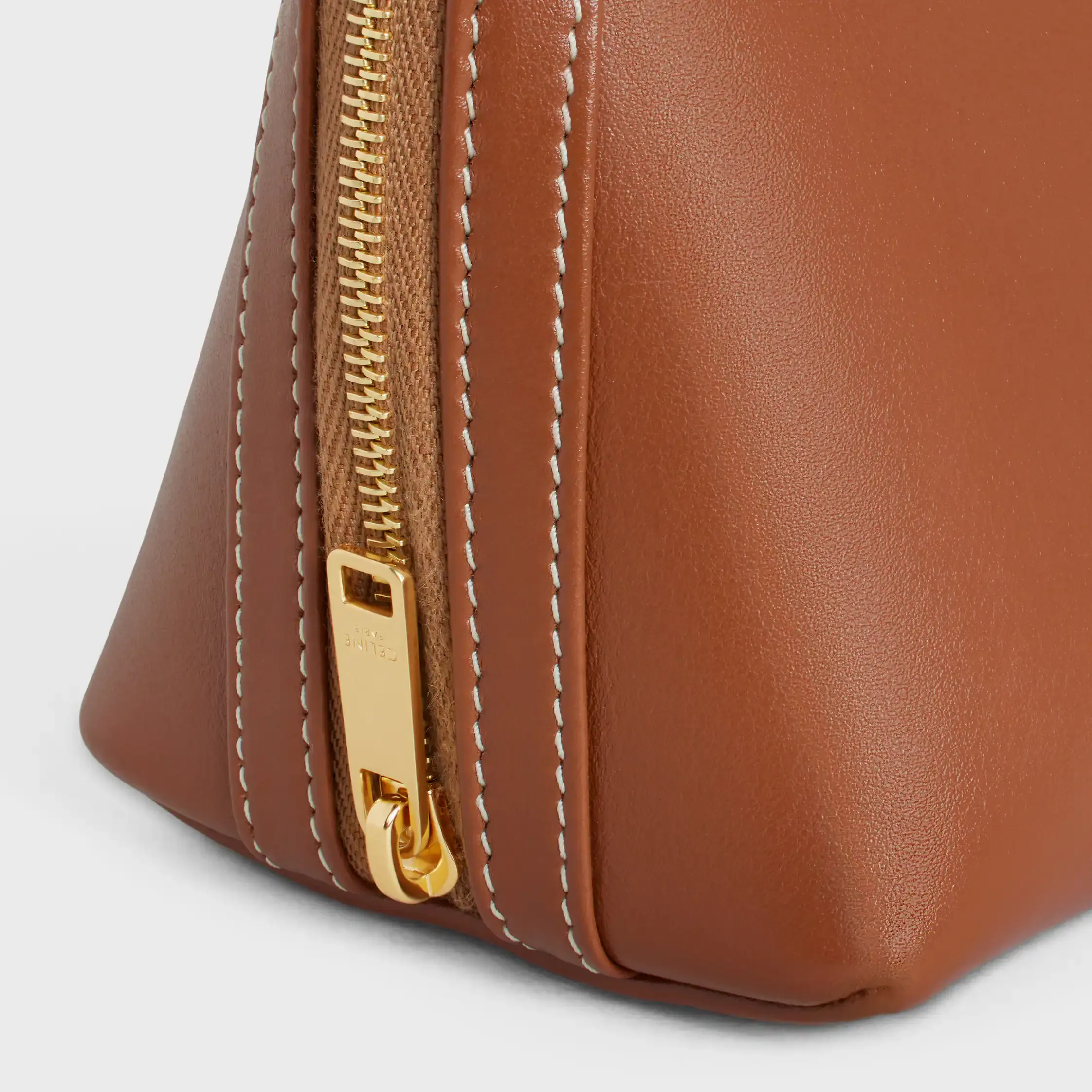 Clutch på kedja i slät kalvskinn